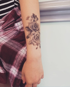 Twin Black Rose Flower Temporary Tattoos (4 in 1 sheet)