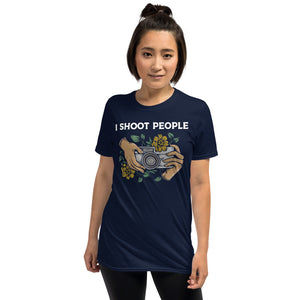 I Shoot People Vintage Photographer Cameraman Gift Unisex Photography Fans T-Shirt